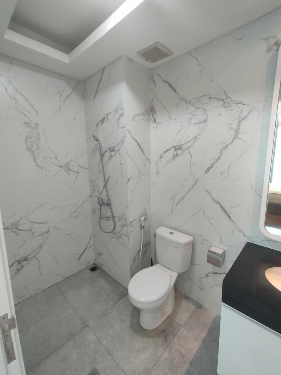 Super Penthouse Stmoritz Apartment, Lippomall Puri Indah Jakarta Ngoại thất bức ảnh